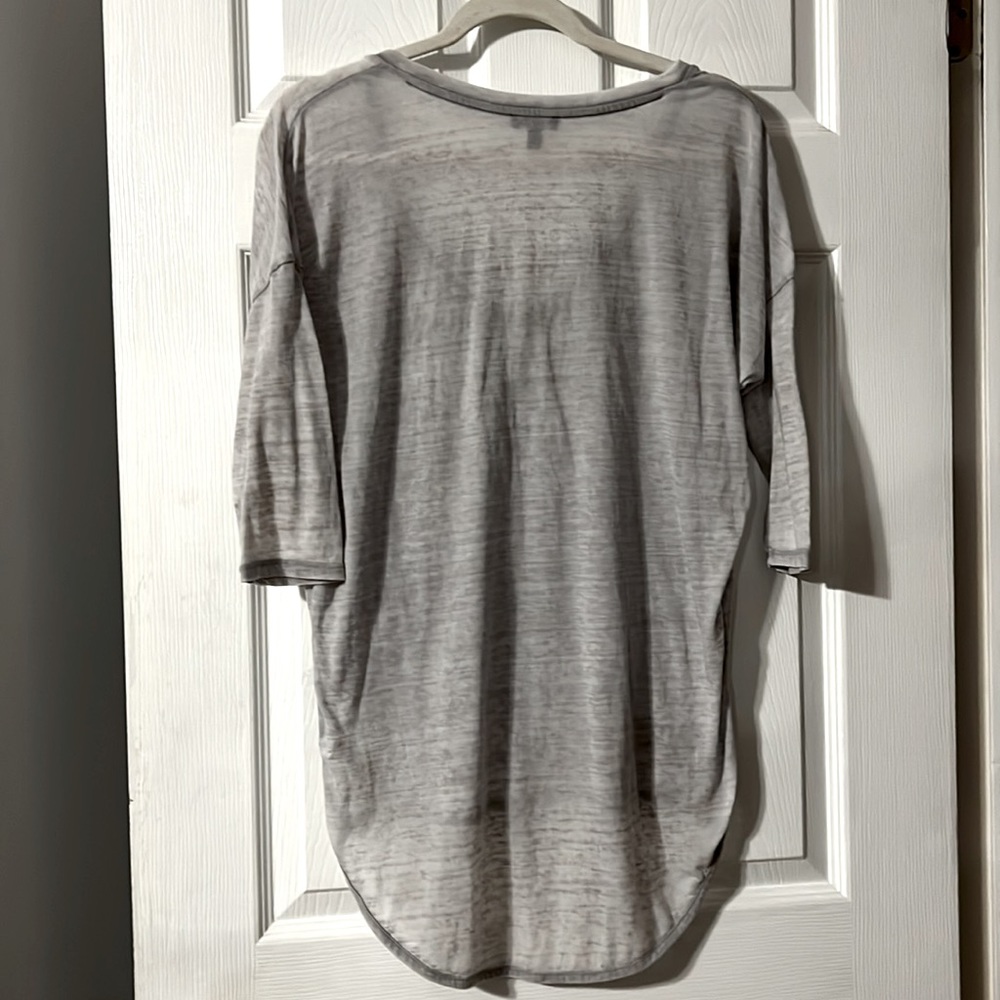 Express V-Neck Top Small - Picture 4 of 13